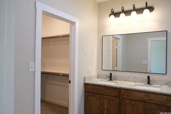 $299,900 | 178 Shadow Valley Drive, San Antonio, TX 78227