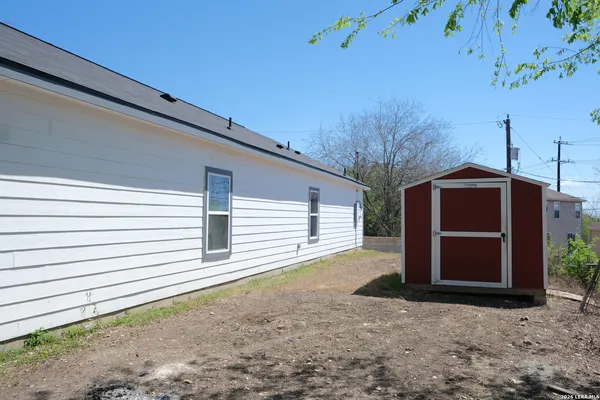 $299,900 | 178 Shadow Valley Drive, San Antonio, TX 78227