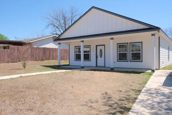 $299,900 | 178 Shadow Valley Drive, San Antonio, TX 78227