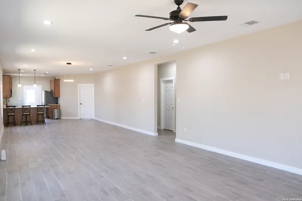 $299,900 | 178 Shadow Valley Drive, San Antonio, TX 78227