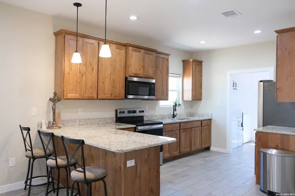 $299,900 | 178 Shadow Valley Drive, San Antonio, TX 78227