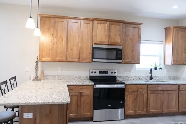 $299,900 | 178 Shadow Valley Drive, San Antonio, TX 78227