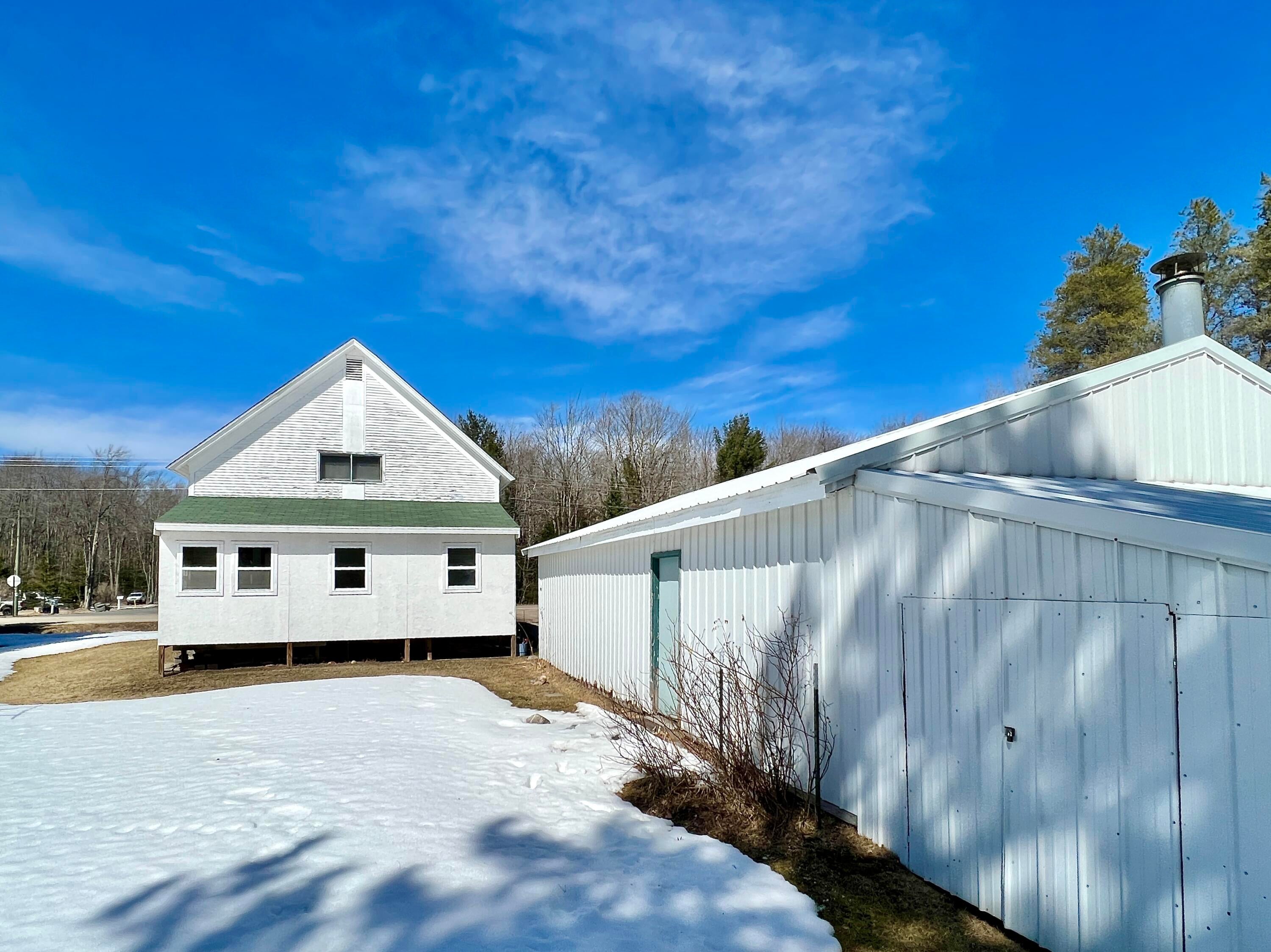 7198 East Mitchell Road Petoskey, MI 49770 - Photo 9 of 46 Gallery Image 9