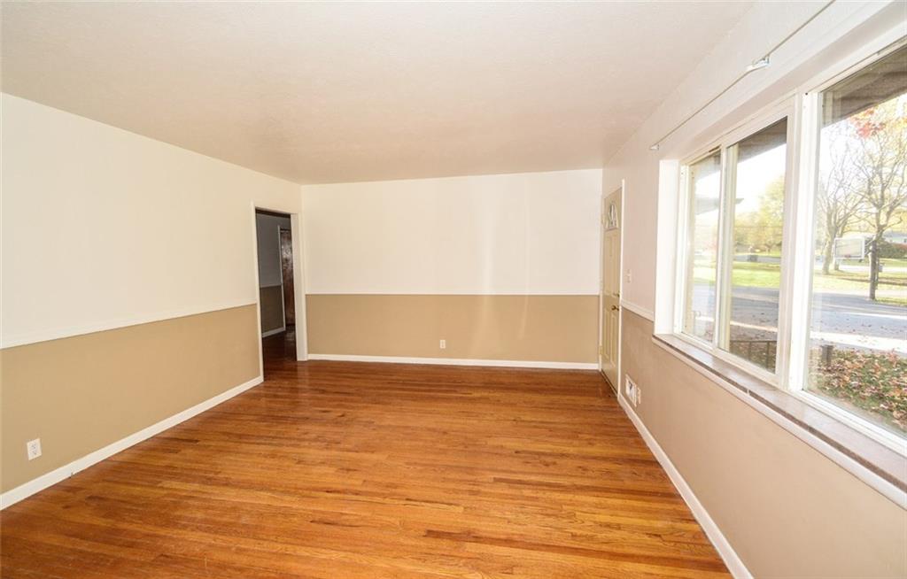 7527 Dean Road Indianapolis, IN 46240 - Photo 4 of 23
