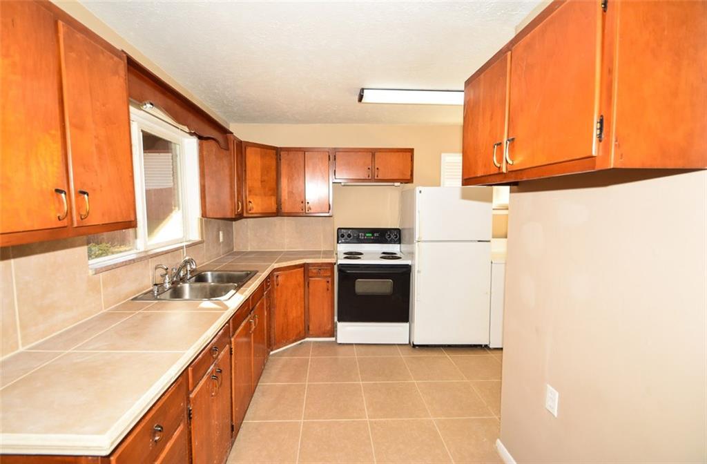 7527 Dean Road Indianapolis, IN 46240 - Photo 8 of 23