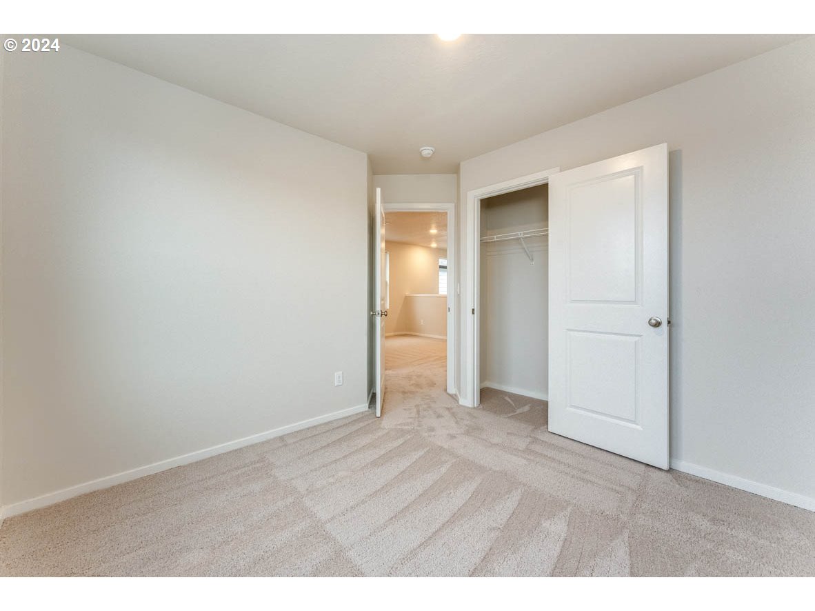 2654 U Street Springfield, OR 97477 - Photo 16 of 27 a view of an empty room