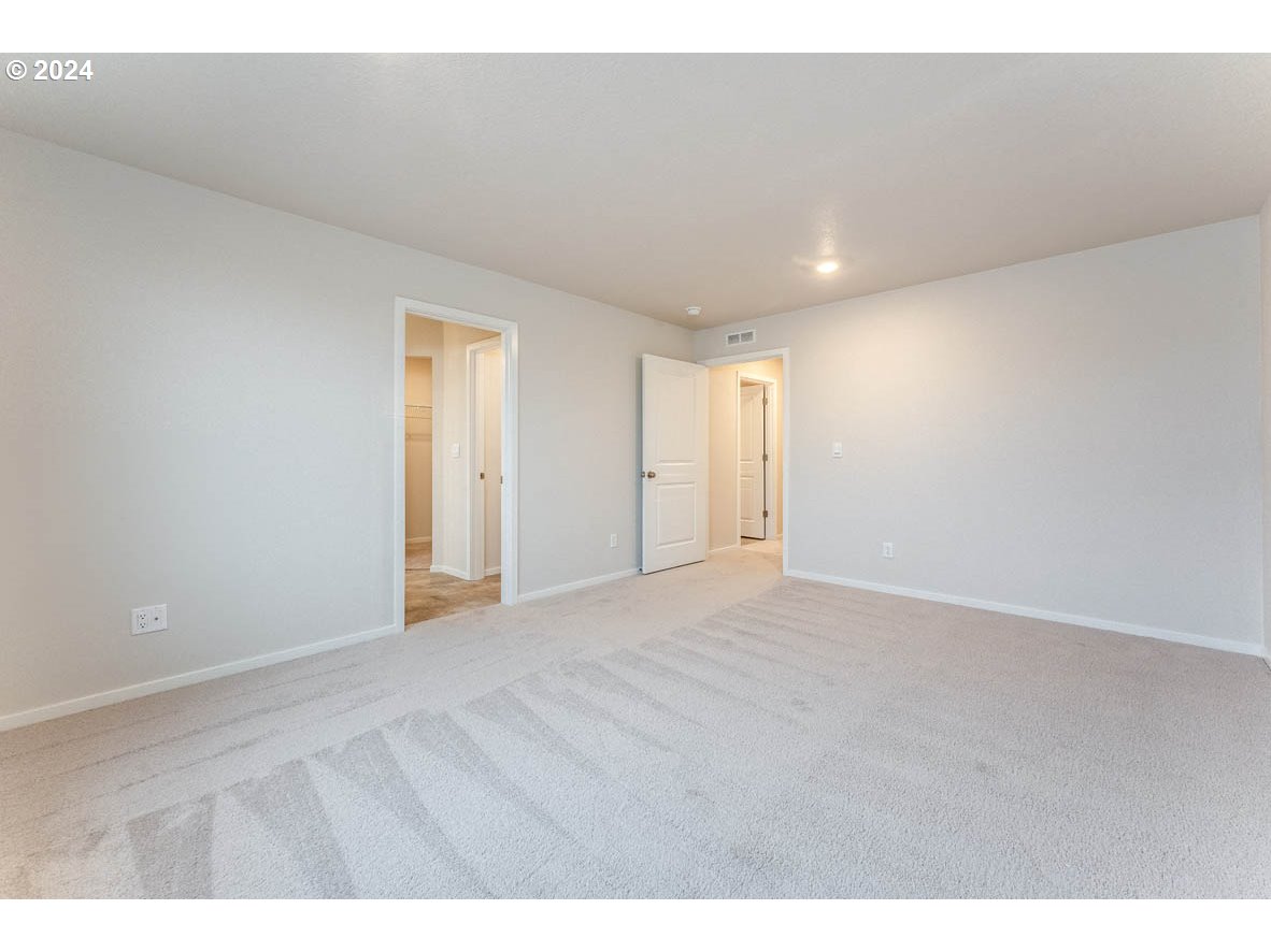 2654 U Street Springfield, OR 97477 - Photo 23 of 27 a view of an empty room