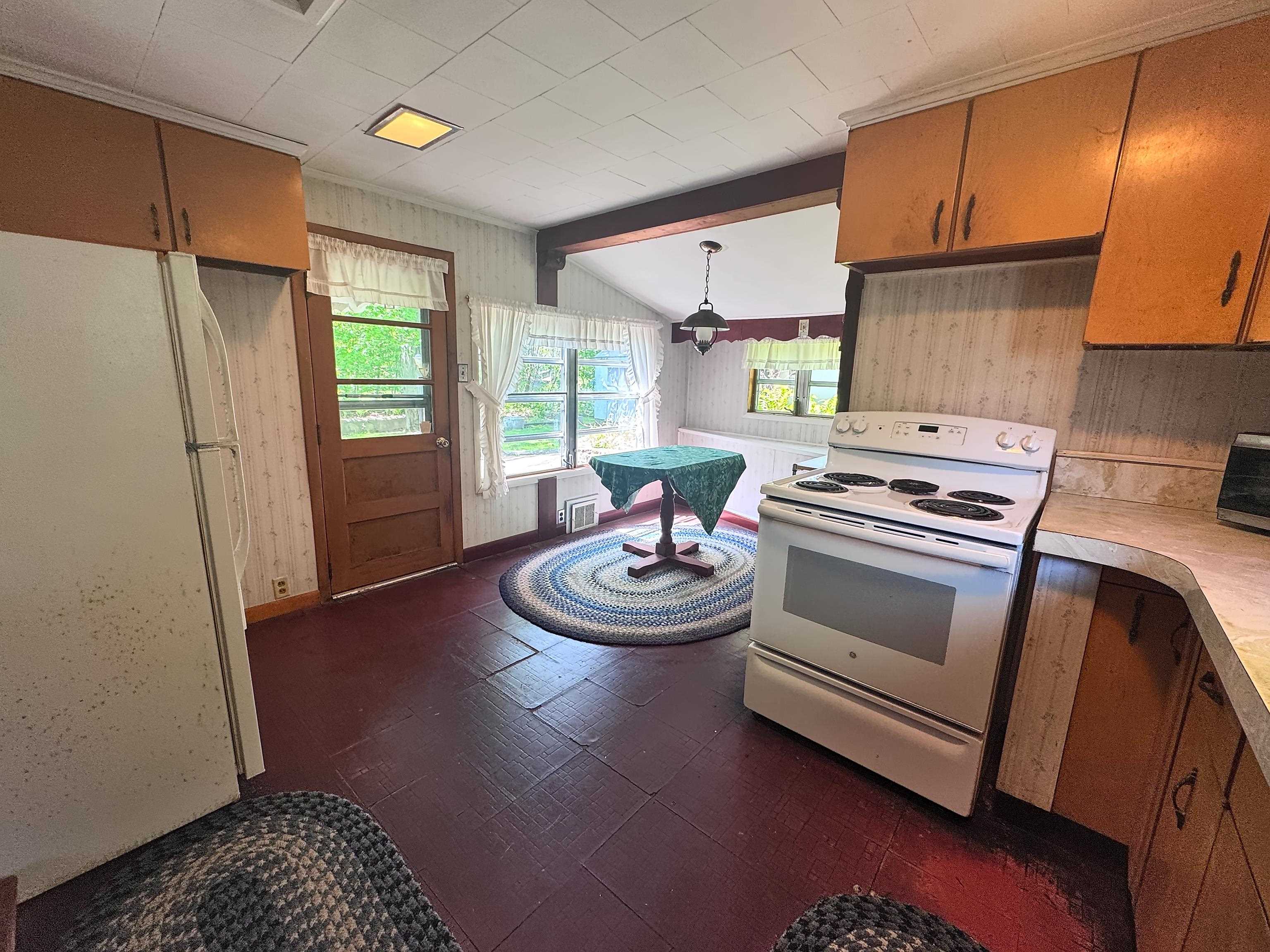 100 Webb Street Bennington, VT 05201 - Photo 6 of 57