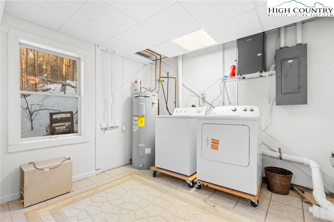 905 Charter Hills Road Beech Mountain, NC 28604 - Photo 28 of 33