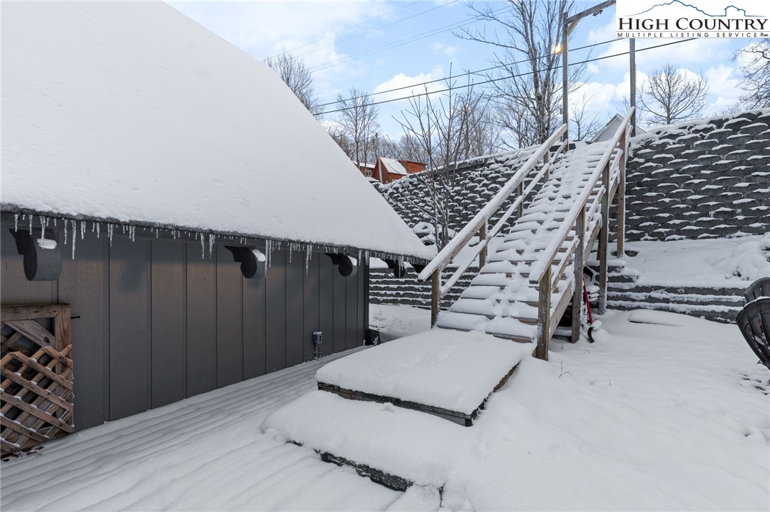 905 Charter Hills Road Beech Mountain, NC 28604 - Photo 31 of 33