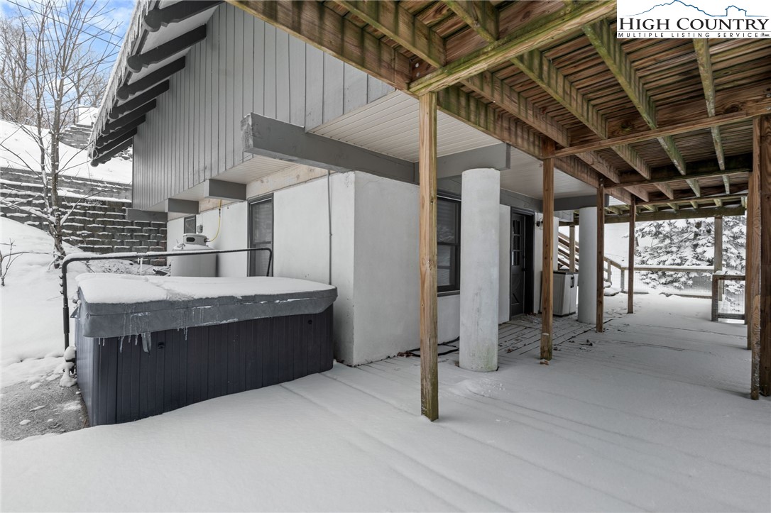 905 Charter Hills Road Beech Mountain, NC 28604 - Photo 32 of 33