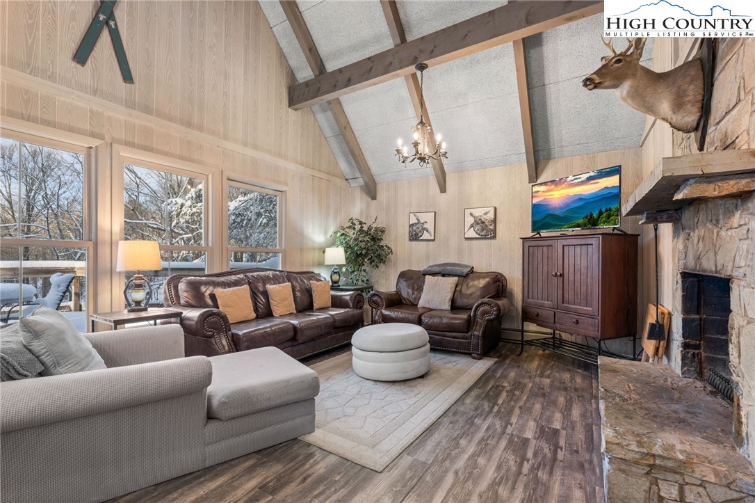 905 Charter Hills Road Beech Mountain, NC 28604 - Photo 6 of 33