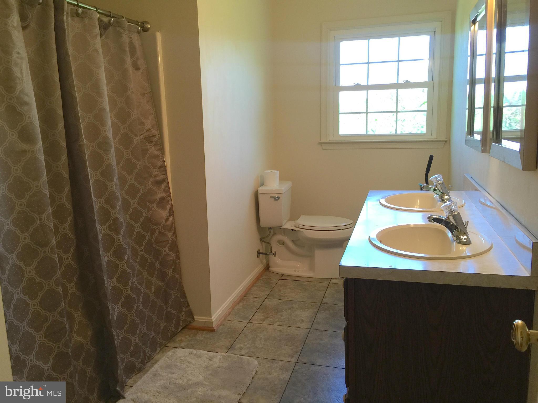 6680 Carters Run Road Warrenton, VA 20186 - Photo 24 of 30 Bath