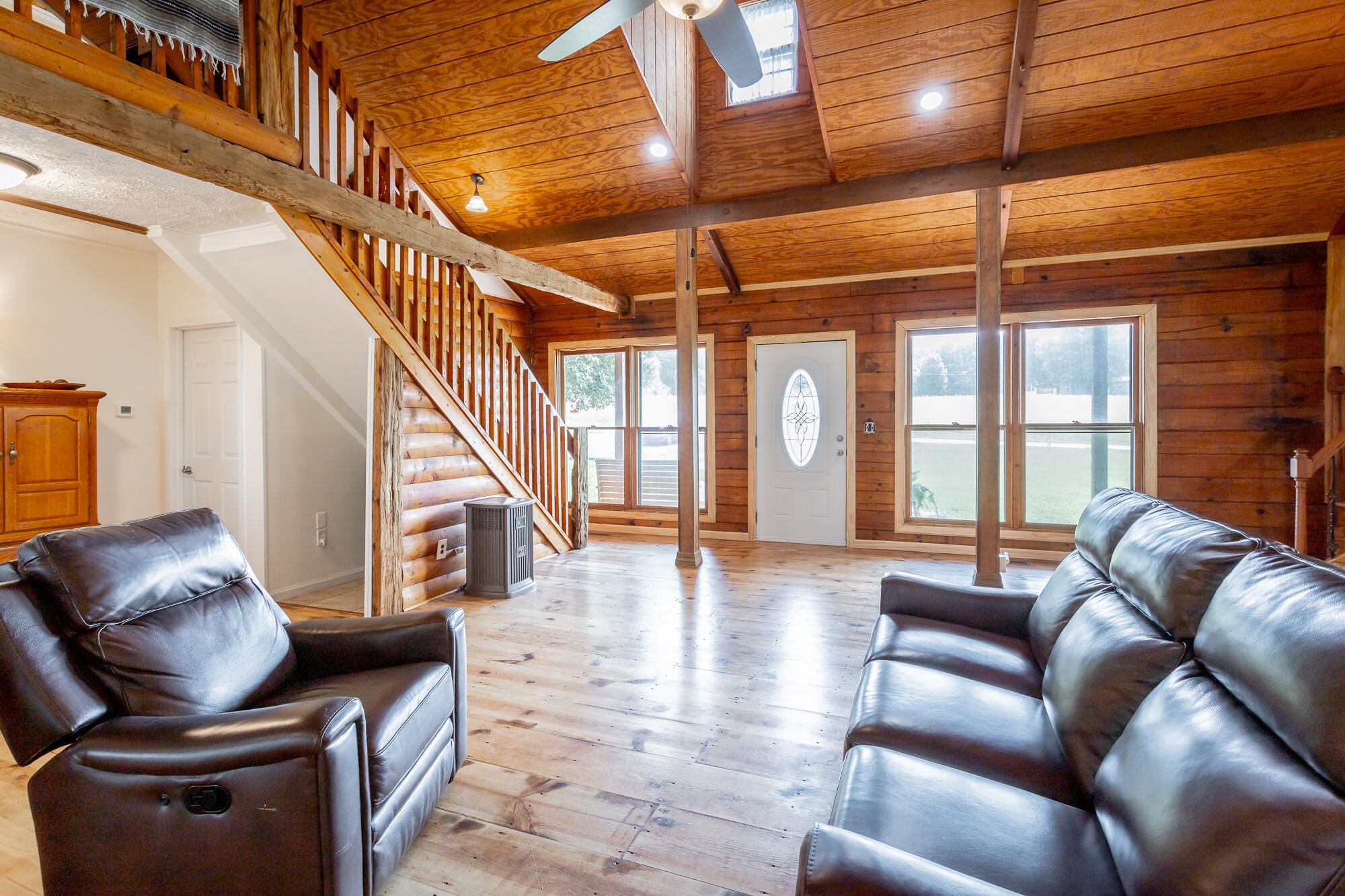 2195 Myers Road Pikeville, TN 37367 - Photo 22 of 100 a living room with furniture or wooden floor and windows