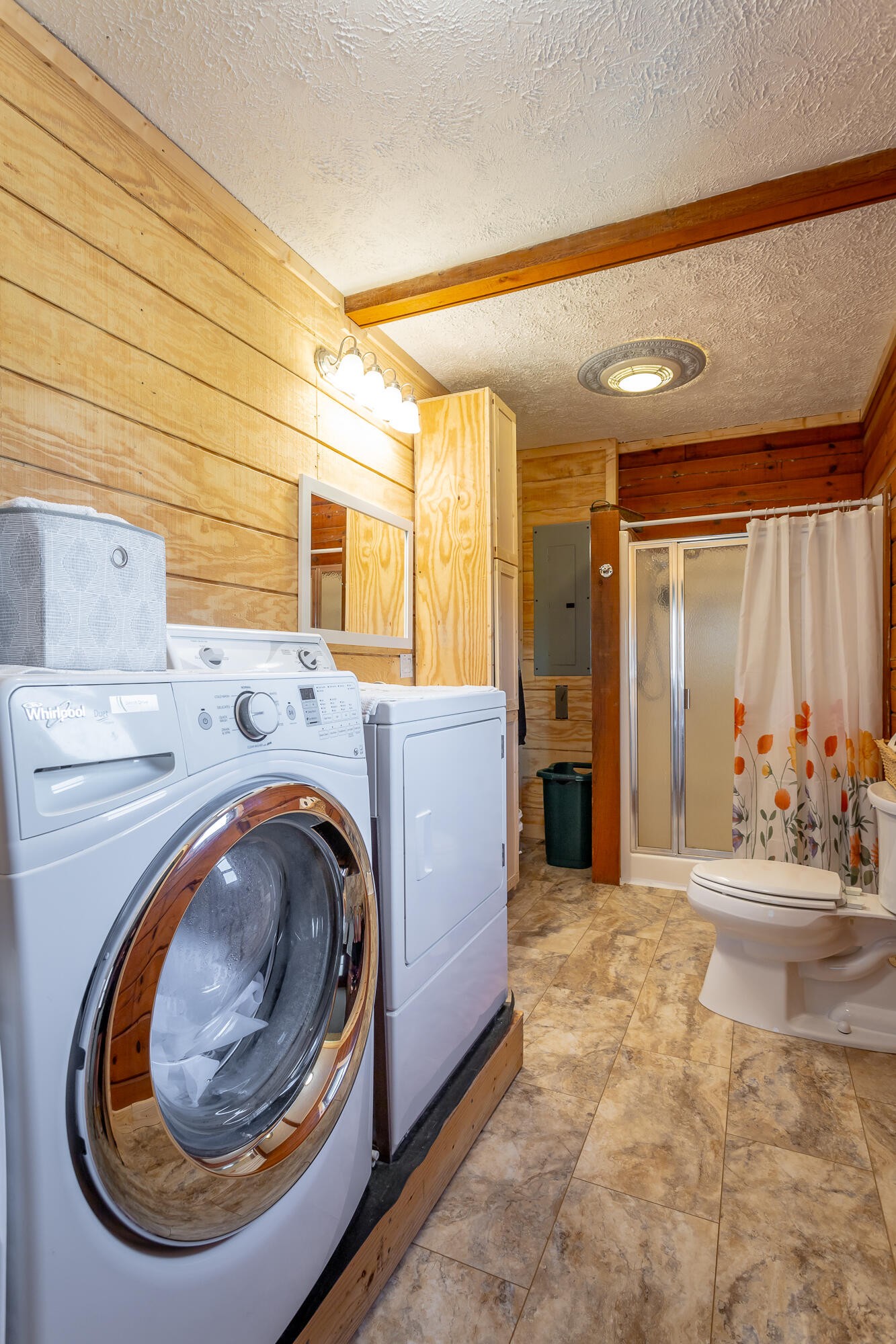 2195 Myers Road Pikeville, TN 37367 - Photo 61 of 100 a view of a hallway with washer and dryer