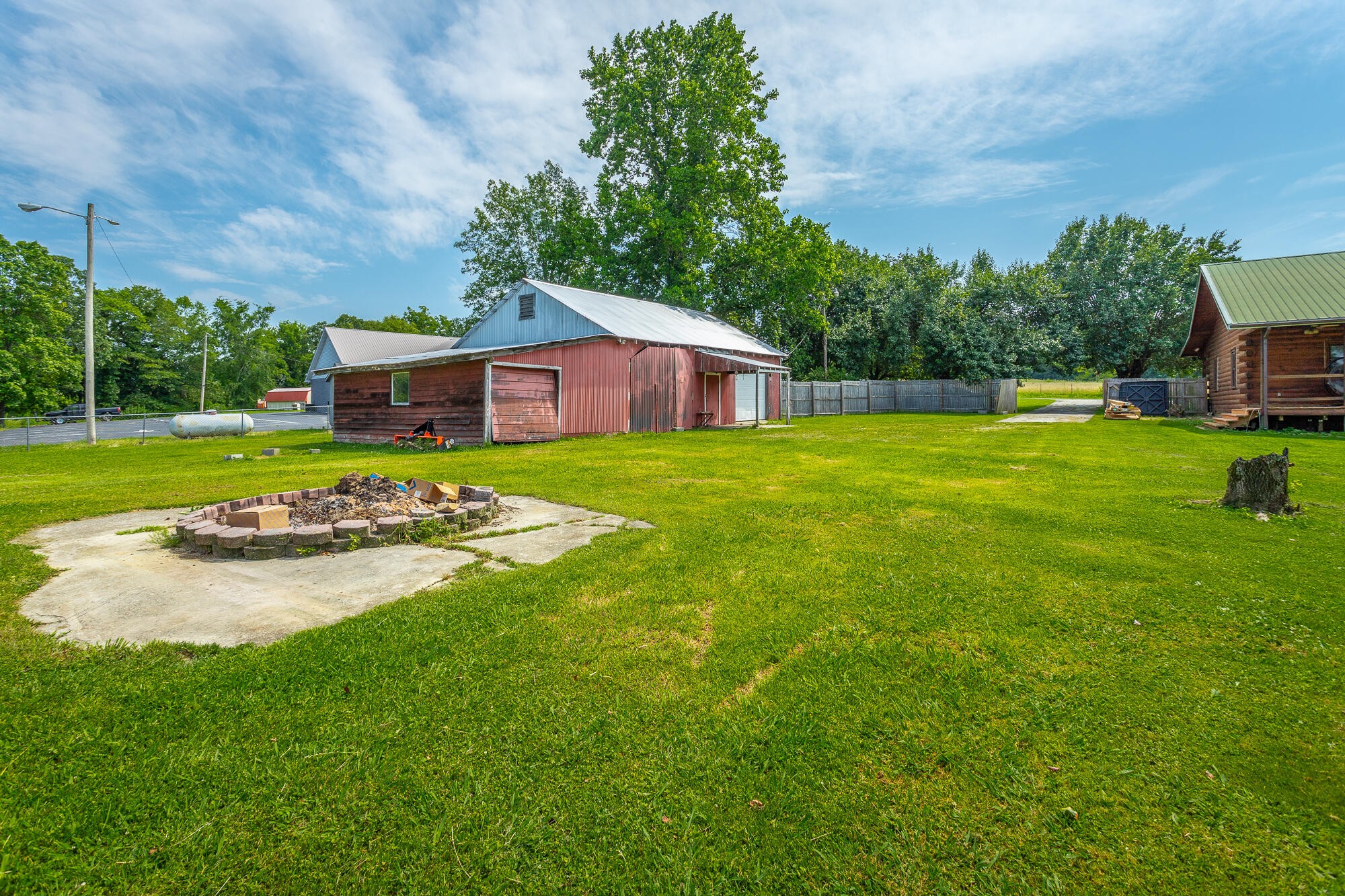 2195 Myers Road Pikeville, TN 37367 - Photo 81 of 100 a view of a house with a yard porch and sitting area