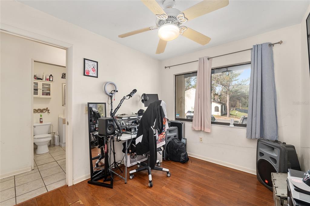 2735 Southwest 35th Place, Unit 801 Gainesville, FL 32608 - Photo 13 of 35 a view of a room with gym equipment