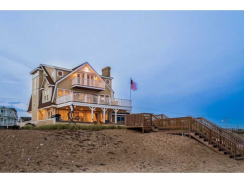 119 Atlantic Avenue Westerly, RI 02891 - Photo 24 of 25 Exterior Front.