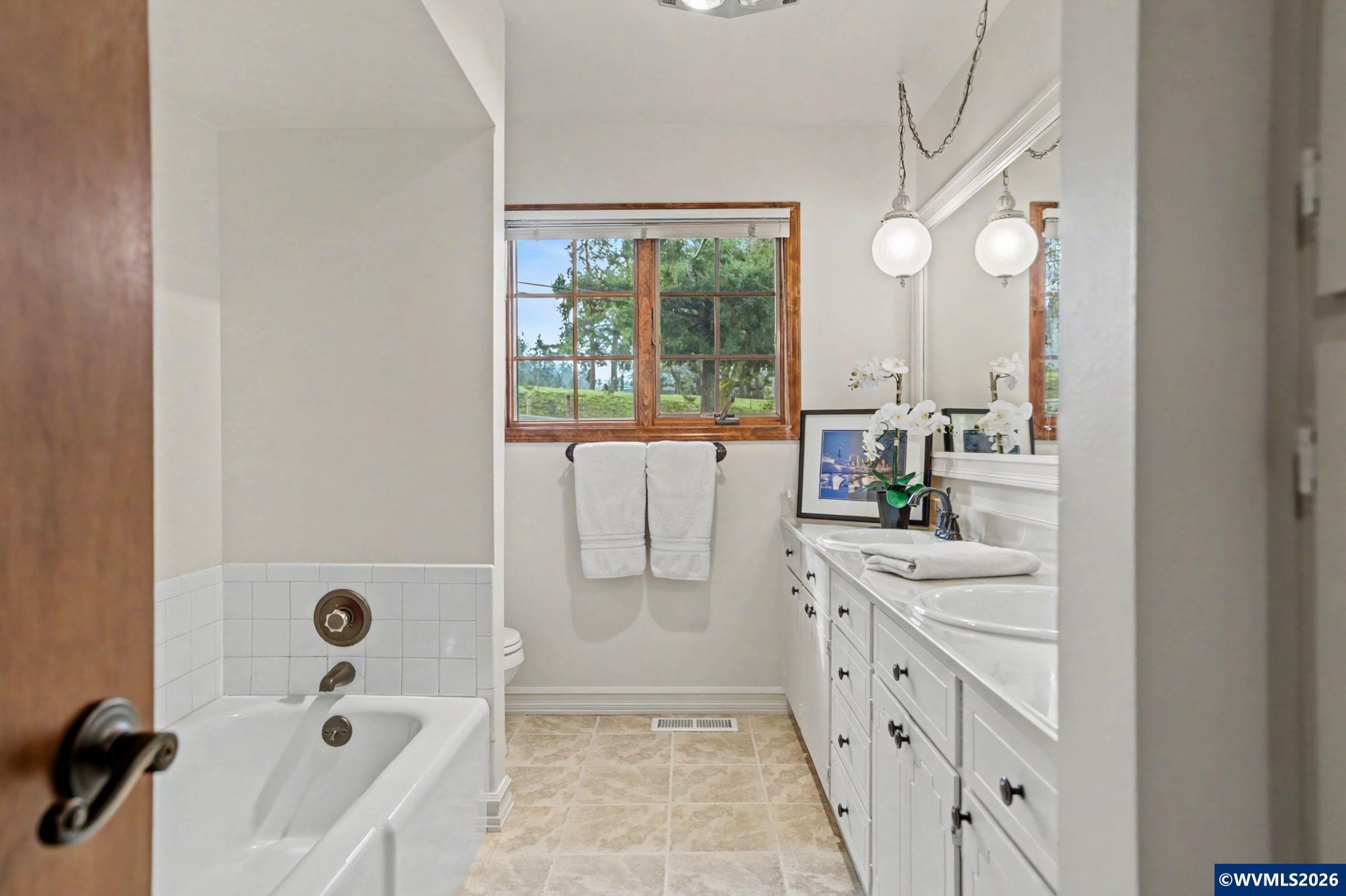 15205 Quall Road Northeast Silverton, OR 97381 - Photo 20 of 40 Gallery Image 20