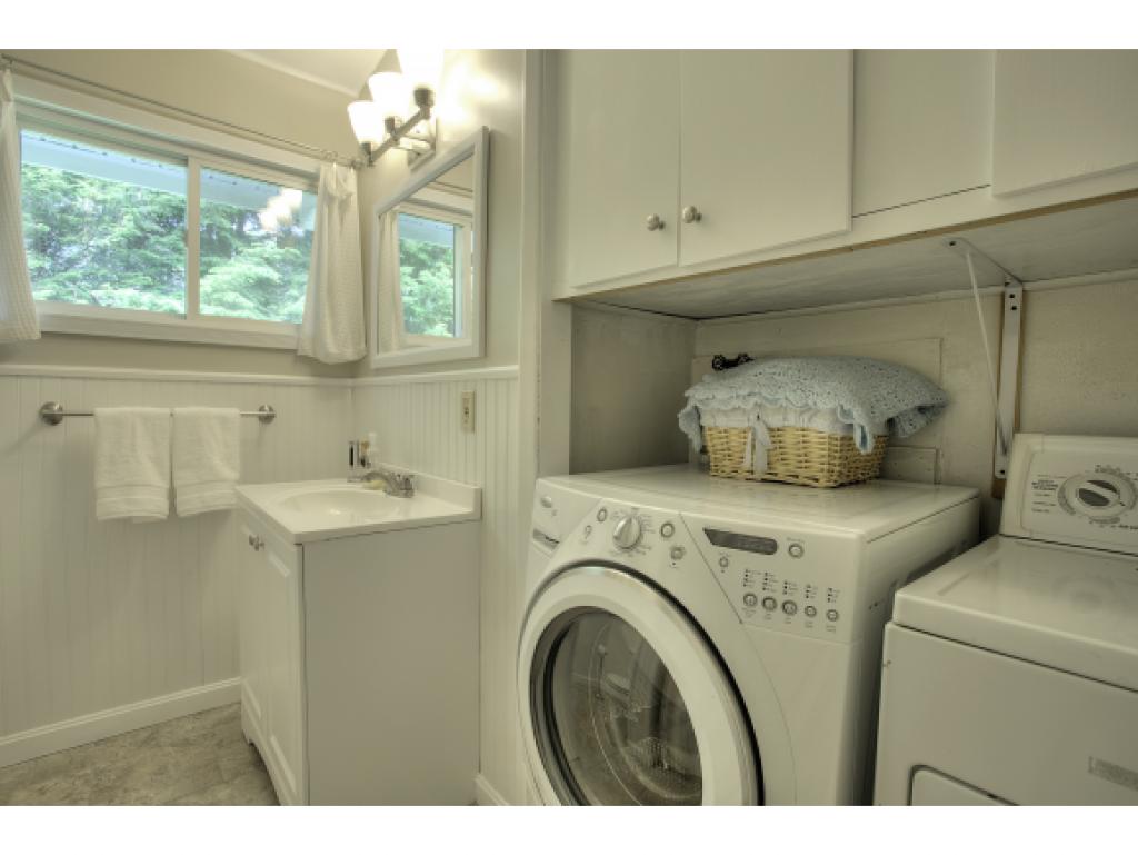 67 Old Rockingham Road Salem, NH 03079 - Photo 14 of 28 Gallery Image 14