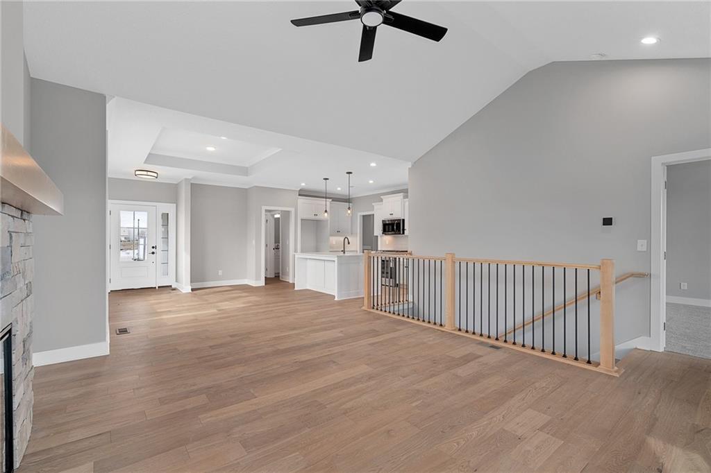 8213 Aurora Street Lenexa, KS 66220 - Photo 14 of 45