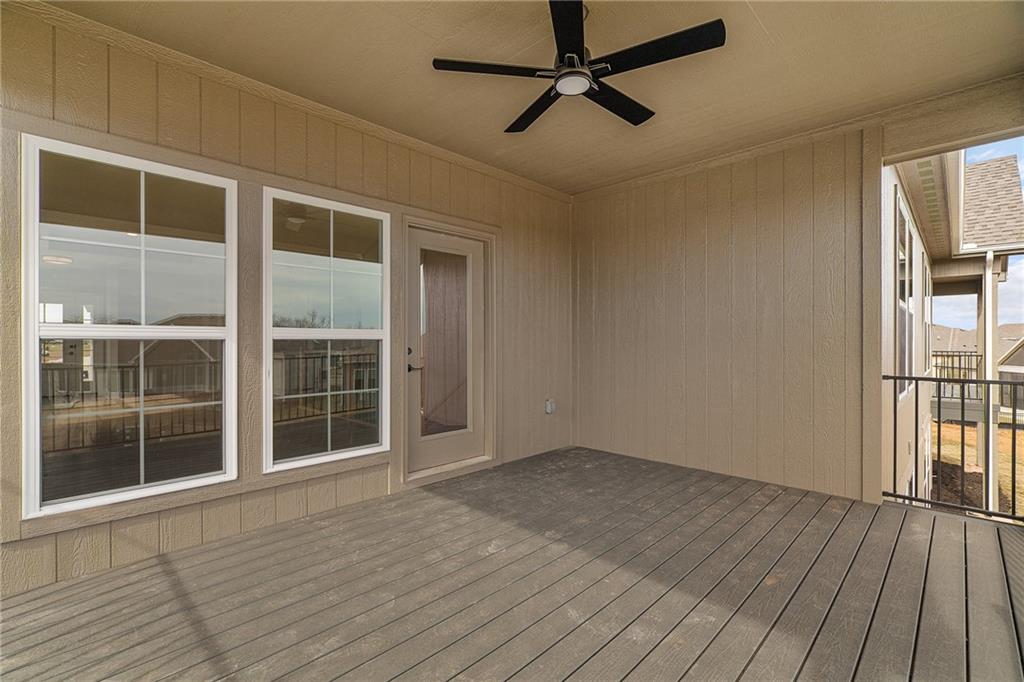 8213 Aurora Street Lenexa, KS 66220 - Photo 37 of 45