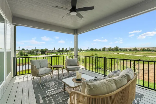 $567,000 | 8213 Aurora Street, Lenexa, KS 66220