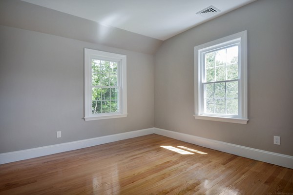 79 Hartwell Road Bedford, MA 01730 - Photo 21 of 28 Gallery Image 21