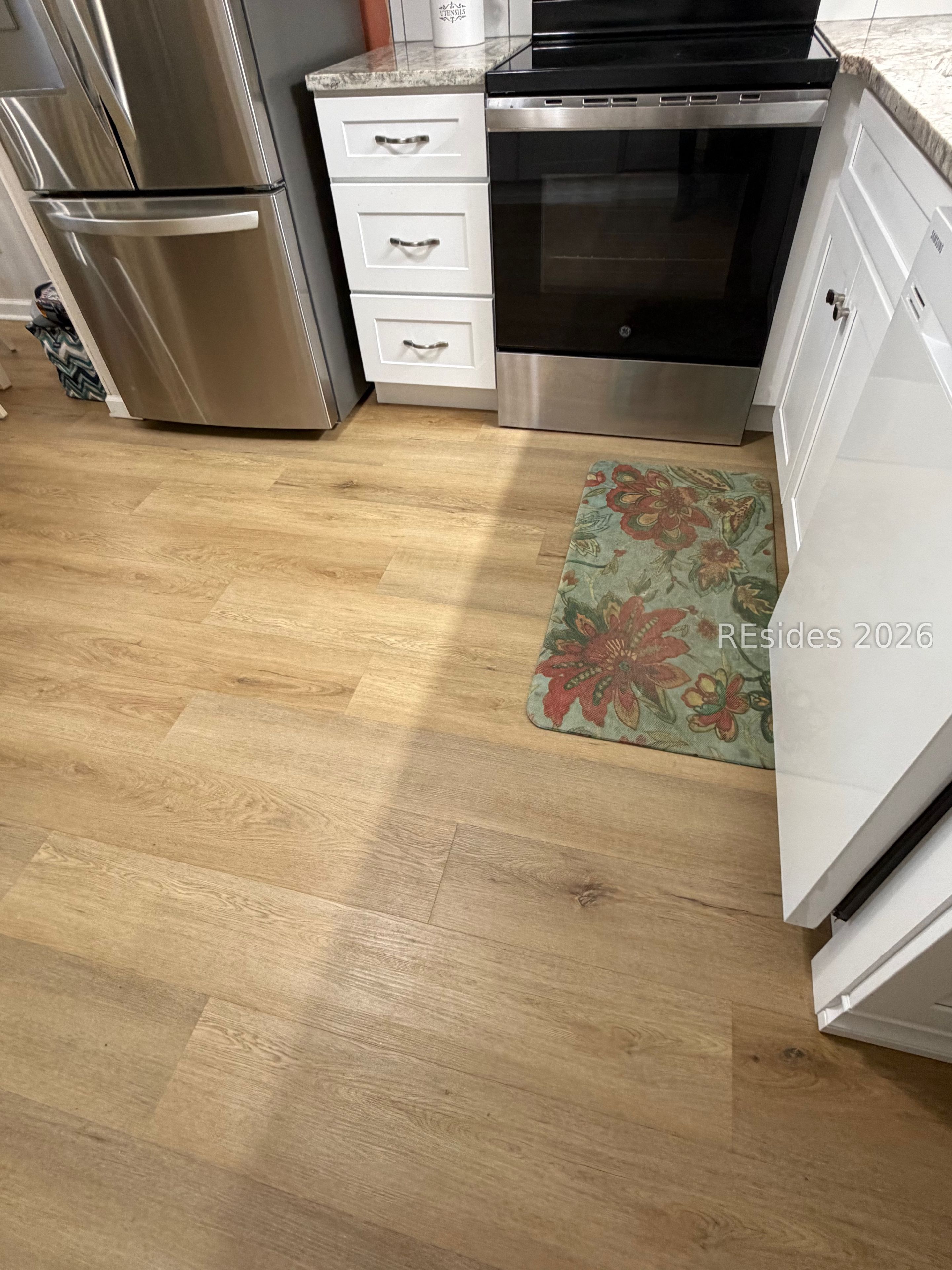 40 Folly Field Road, Unit C4 Hilton Head Island, SC 29928 - Photo 30 of 53 LVP flooring