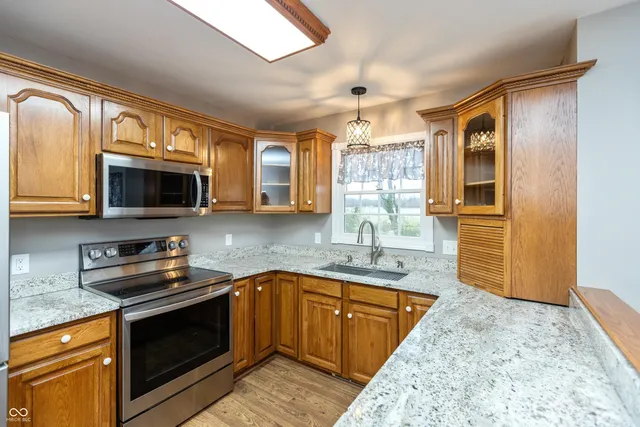 $349,900 | 2831 Whitney Way, Seymour, IN 47274