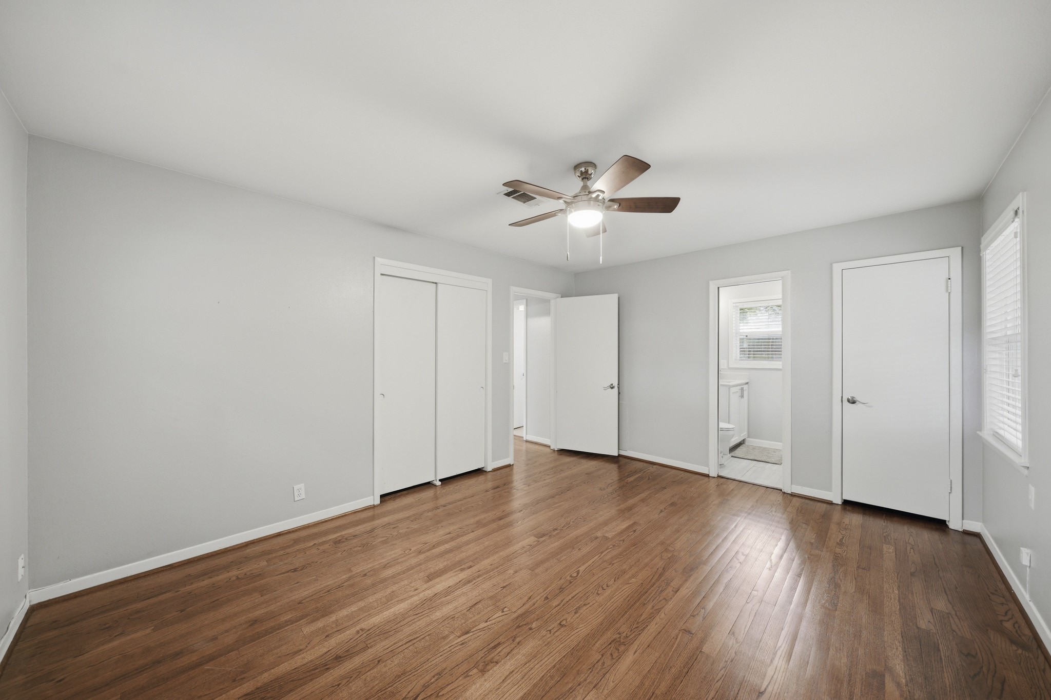 4614 Hummingbird Street Houston, TX 77035 - Photo 24 of 39