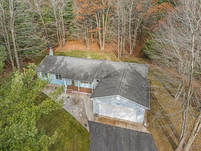 $415,000 | 1422 Yoder Road, Manistee, MI 49660