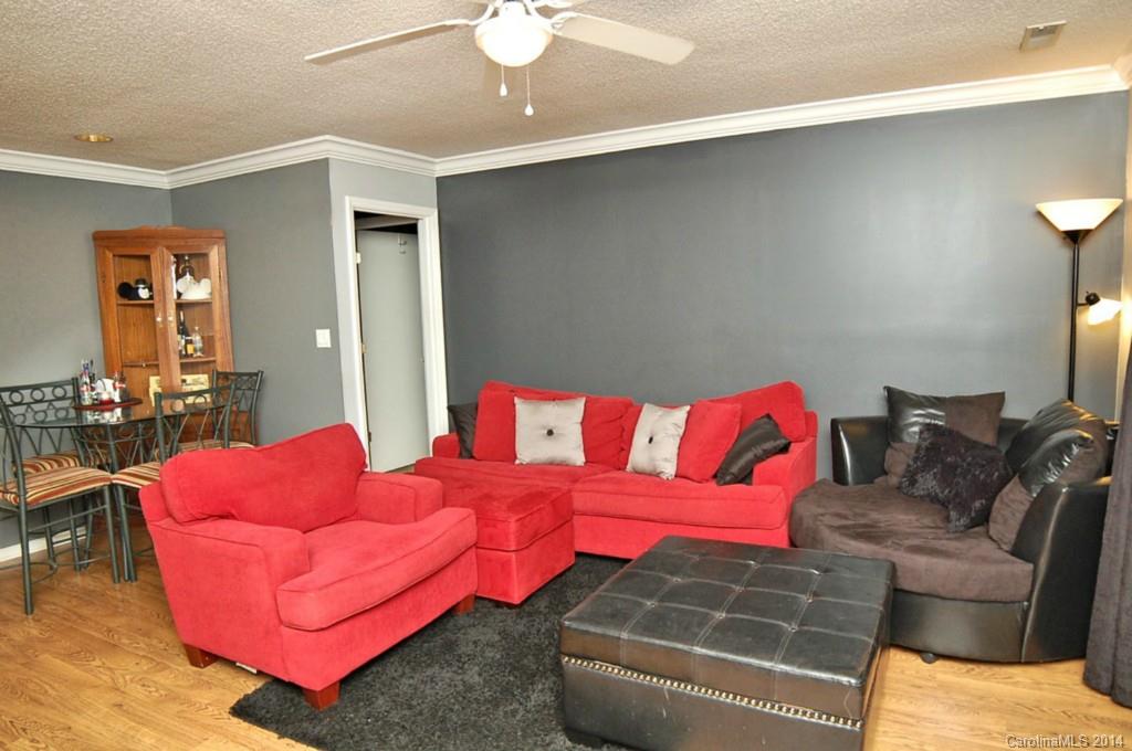 5915 Running Deer Road Charlotte, NC 28214 - Photo 6 of 24 Gallery Image 6