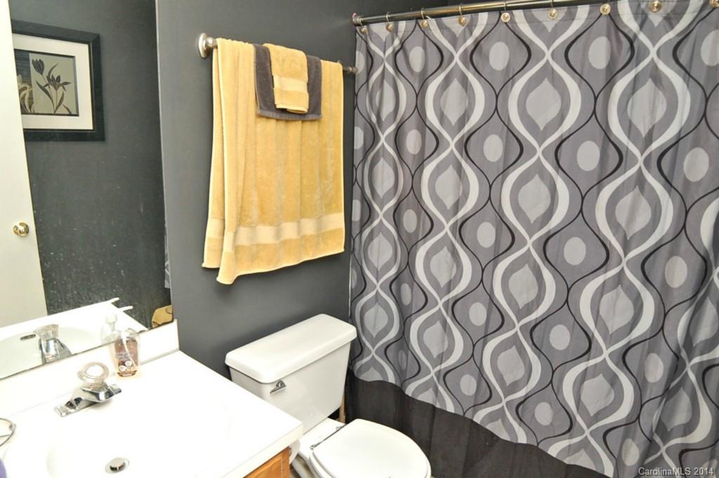 5915 Running Deer Road Charlotte, NC 28214 - Photo 10 of 24 Gallery Image 10