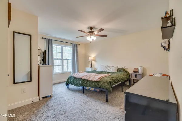 $229,000 | 704 Grays Pointe Court, Unit 39, Johnson City, TN 37615