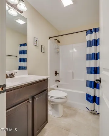 $229,000 | 704 Grays Pointe Court, Unit 39, Johnson City, TN 37615