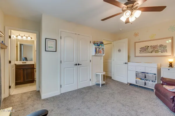 $229,000 | 704 Grays Pointe Court, Unit 39, Johnson City, TN 37615