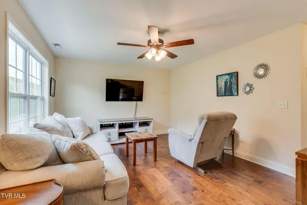 $229,000 | 704 Grays Pointe Court, Unit 39, Johnson City, TN 37615