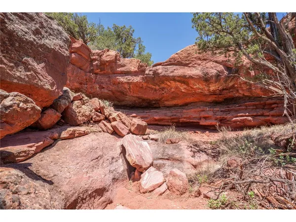 $400,000 | Undisclosed Address, Penrose, CO 81240