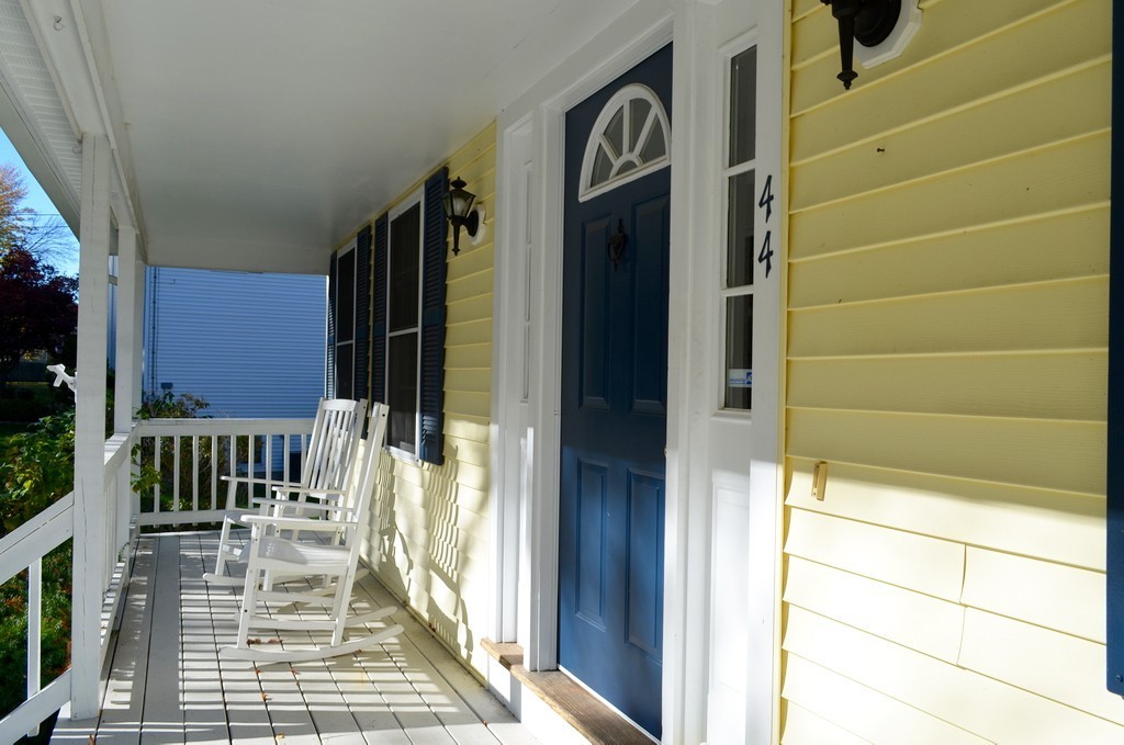 44 Lancaster Road Clinton, MA 01510 - Photo 3 of 30