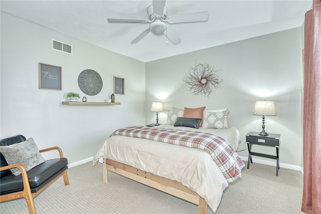 522 Salt Road Webster, NY 14580 - Photo 24 of 46 Bedroom #2