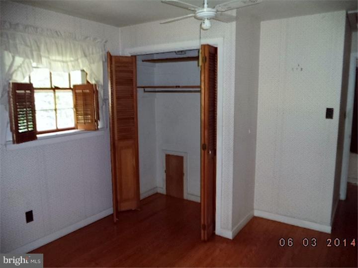 182 Davis Mill Road Greenwich, NJ 08323 - Photo 8 of 25 Fireplace