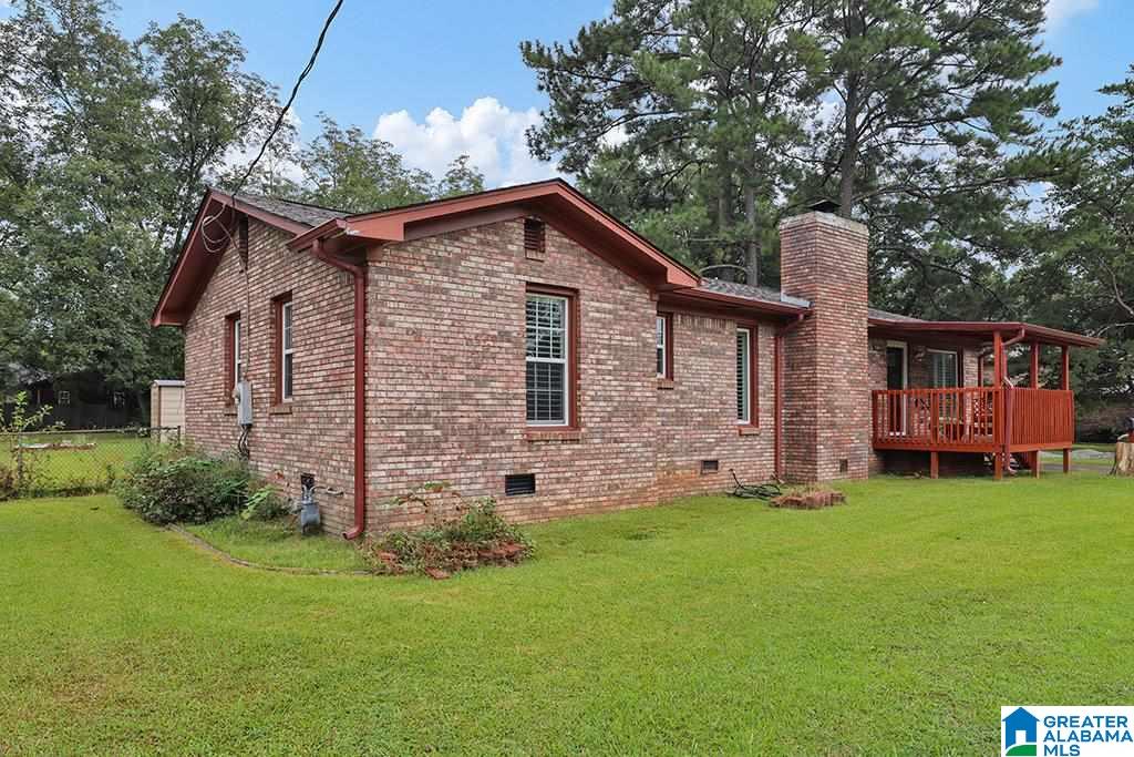 1561 17th Street Southwest Birmingham, AL 35211 - Photo 2 of 33