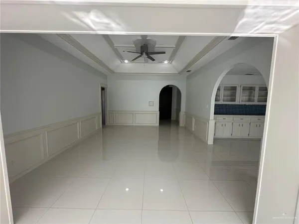 $2,000 | 4900 North E Street, McAllen, TX 78504