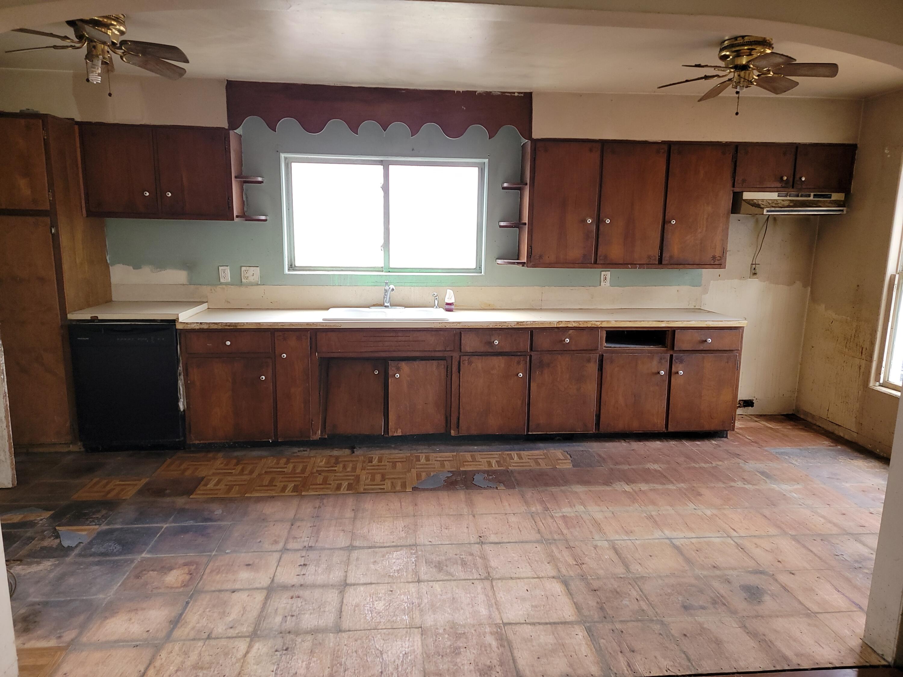 9978 Bell Road Clarksville, MI 48815 - Photo 5 of 11 20211202_131304