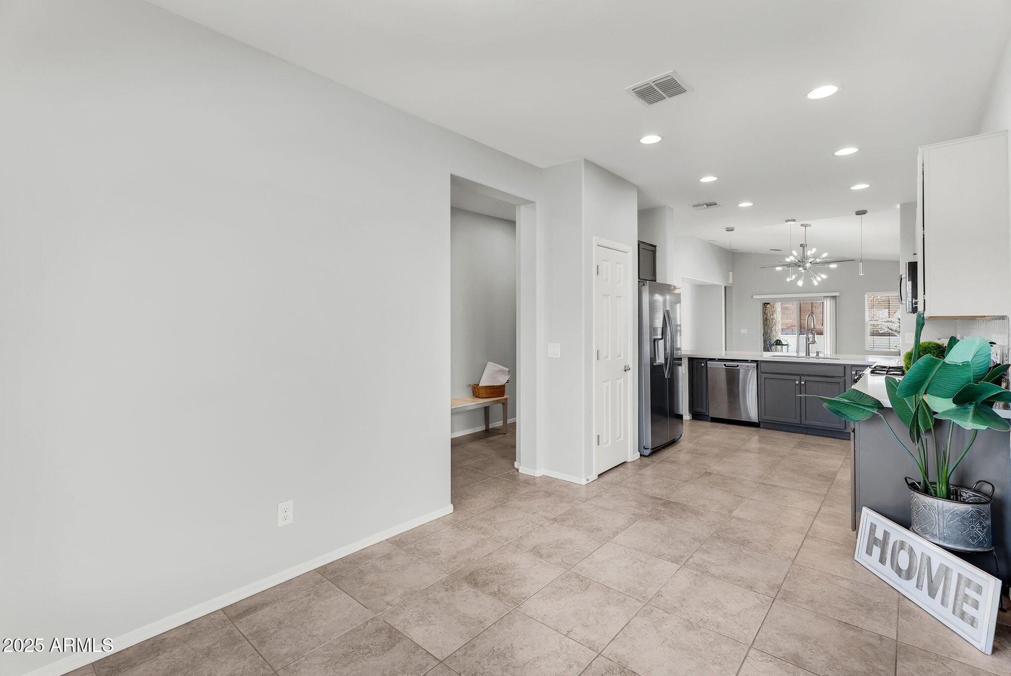 2759 East Mewes Road Gilbert, AZ 85298 - Photo 5 of 45 Kitchen & Breakfast Nook