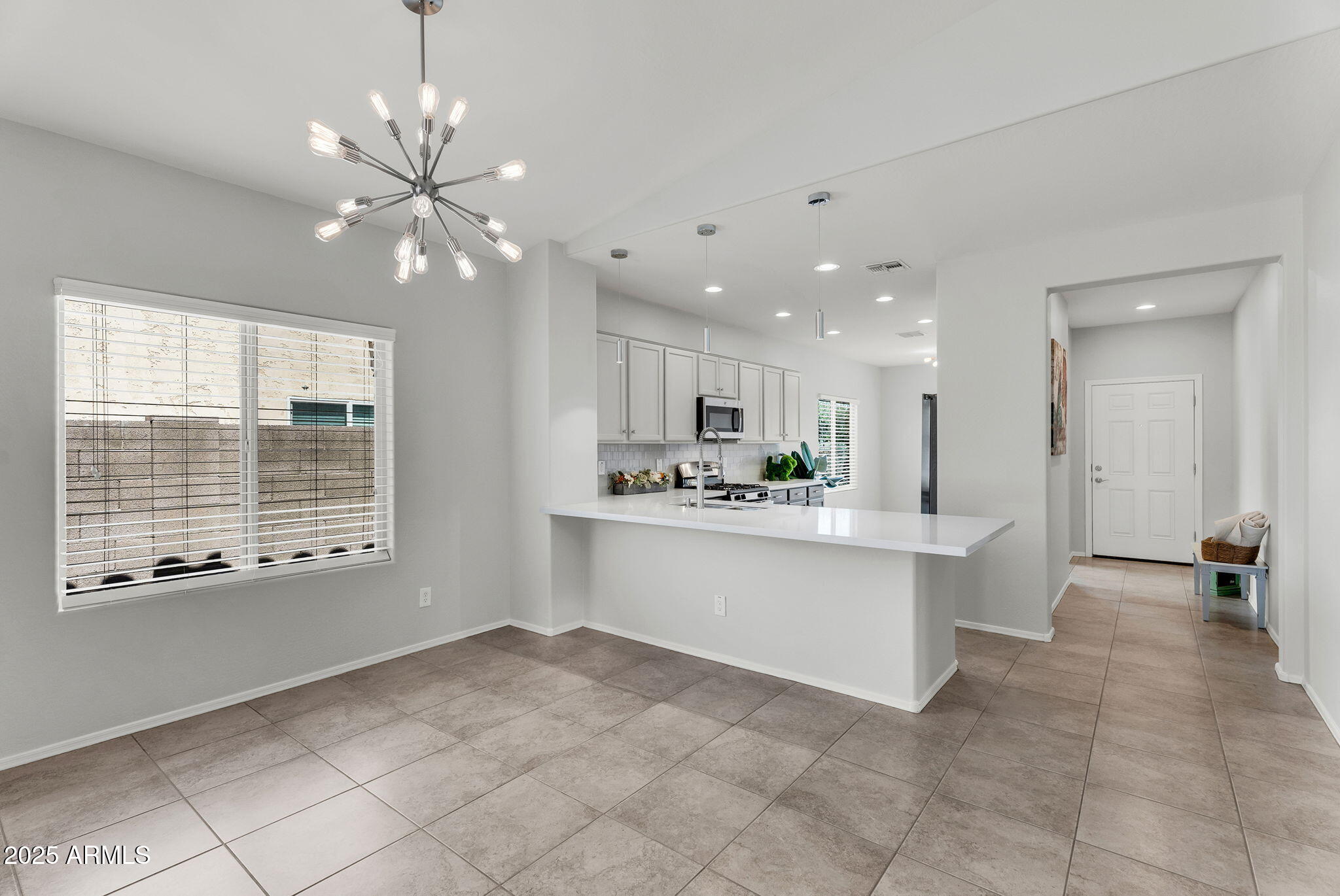 2759 East Mewes Road Gilbert, AZ 85298 - Photo 6 of 45 Living room & Kitchen