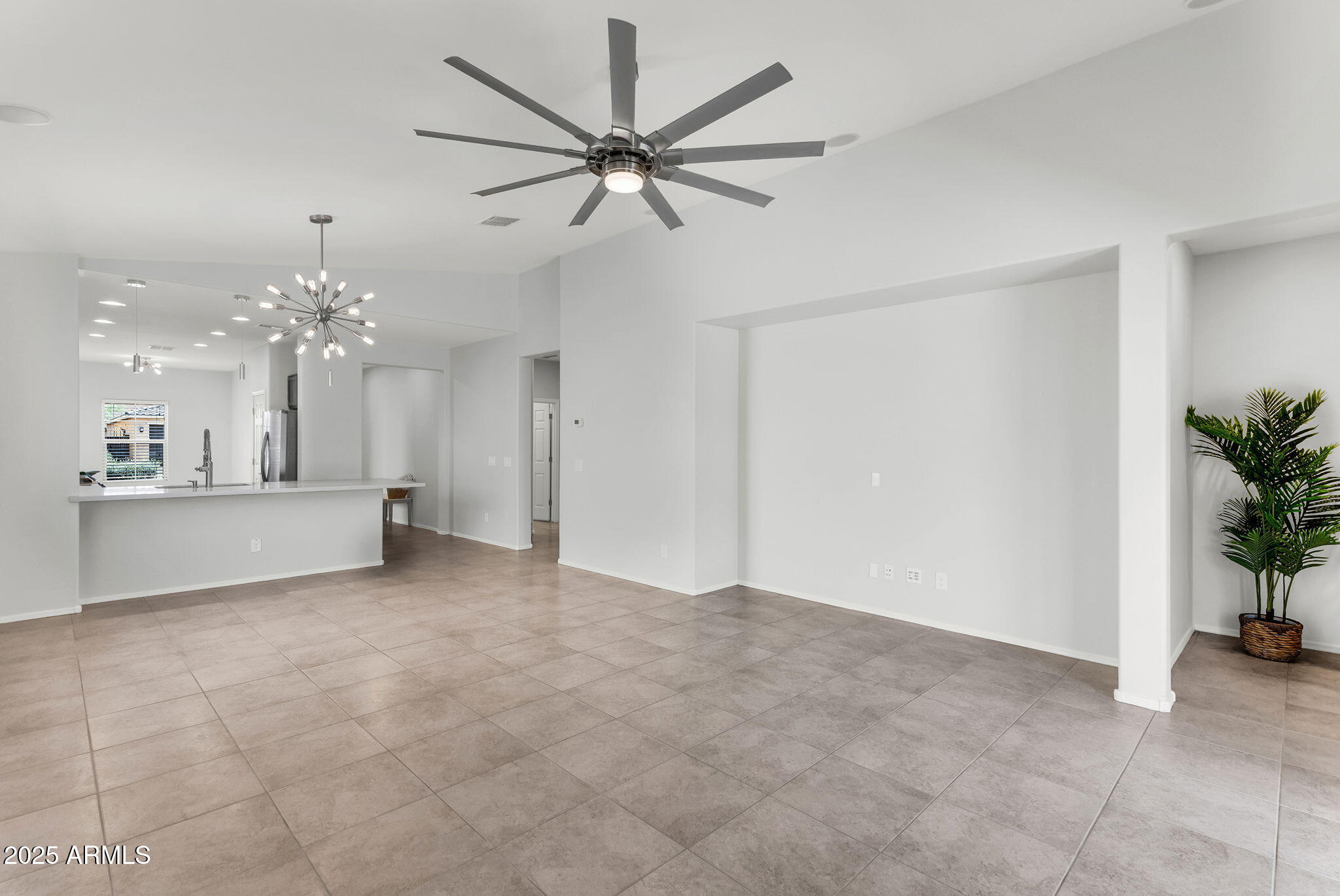 2759 East Mewes Road Gilbert, AZ 85298 - Photo 7 of 45 Living Room