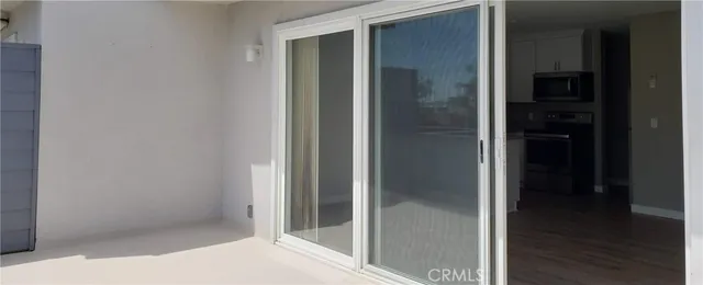 $3,200 | 215 Lower Cliff Drive, Unit D, Laguna Beach, CA 92651