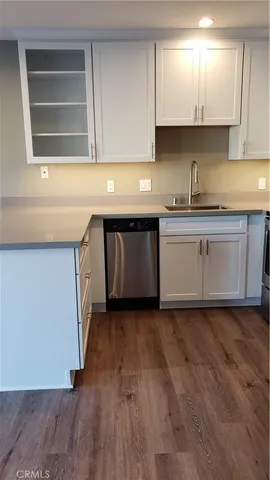 $3,200 | 215 Lower Cliff Drive, Unit D, Laguna Beach, CA 92651